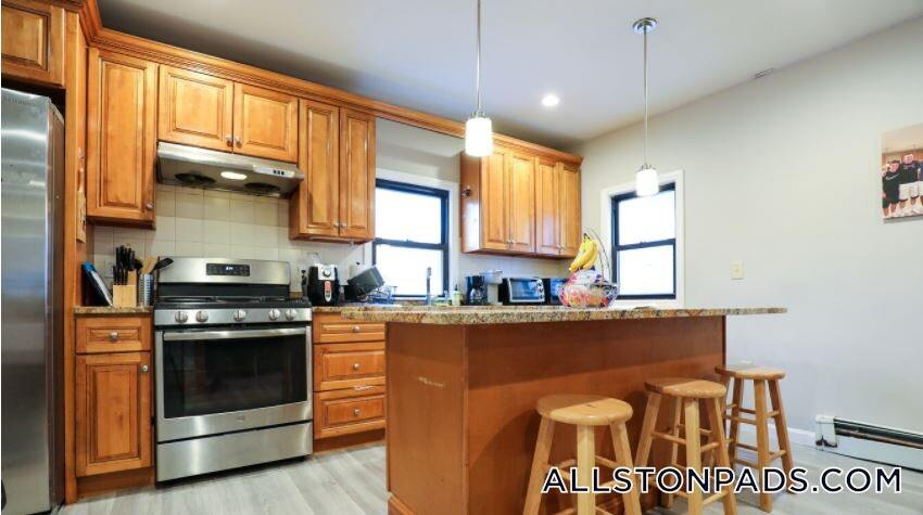 Building Photo - 117 Glenville Ave