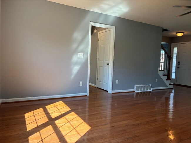 Building Photo - **ELIZABETHTOWN INDEPENDENT SCHOOL DISTRICT**