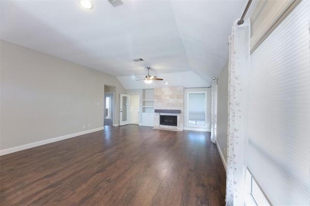 Building Photo - 2405 Sunflower Ln