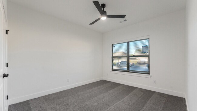 Building Photo - "Brand-new 3-Bedroom Farmington Home with ...