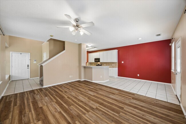 Building Photo - 341 Capella Oaks Ln
