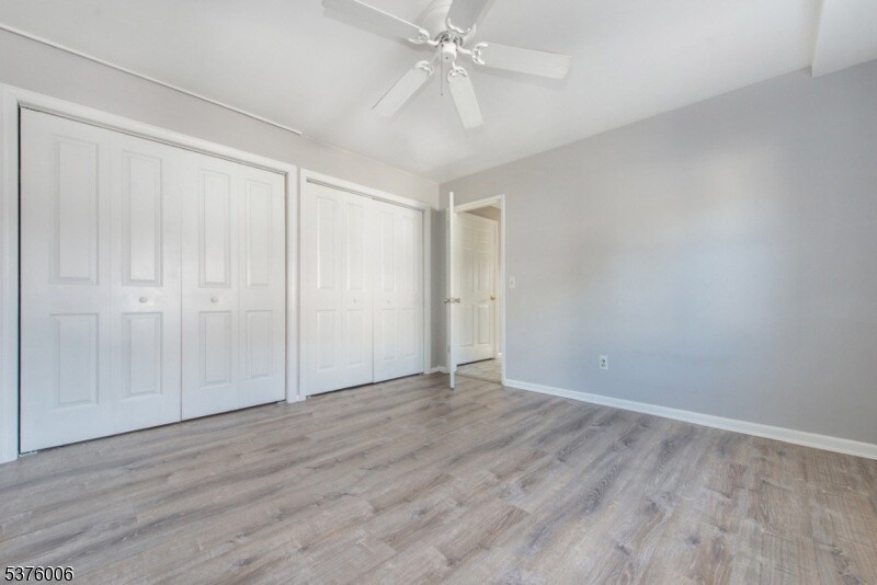 Building Photo - 197 N Beverwyck Rd