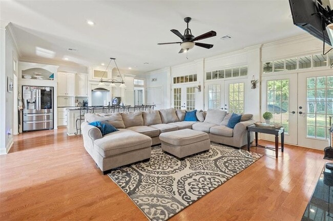 Building Photo - 4108 Linda Ln