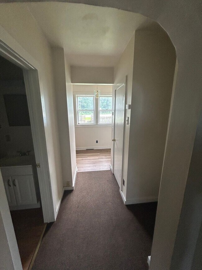 Building Photo - 1673 W 15th St