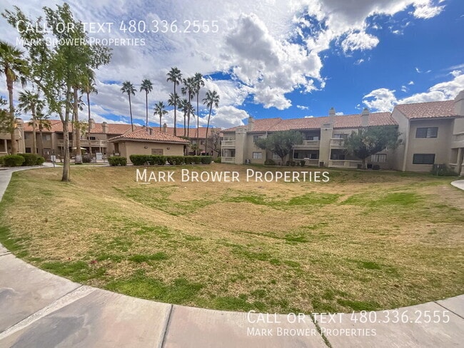 Building Photo - 930 N Mesa Dr