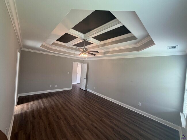 Building Photo - 521 Edgarton Way