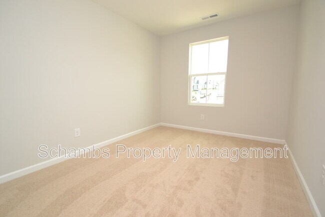 Building Photo - 1226 Bessie Ct