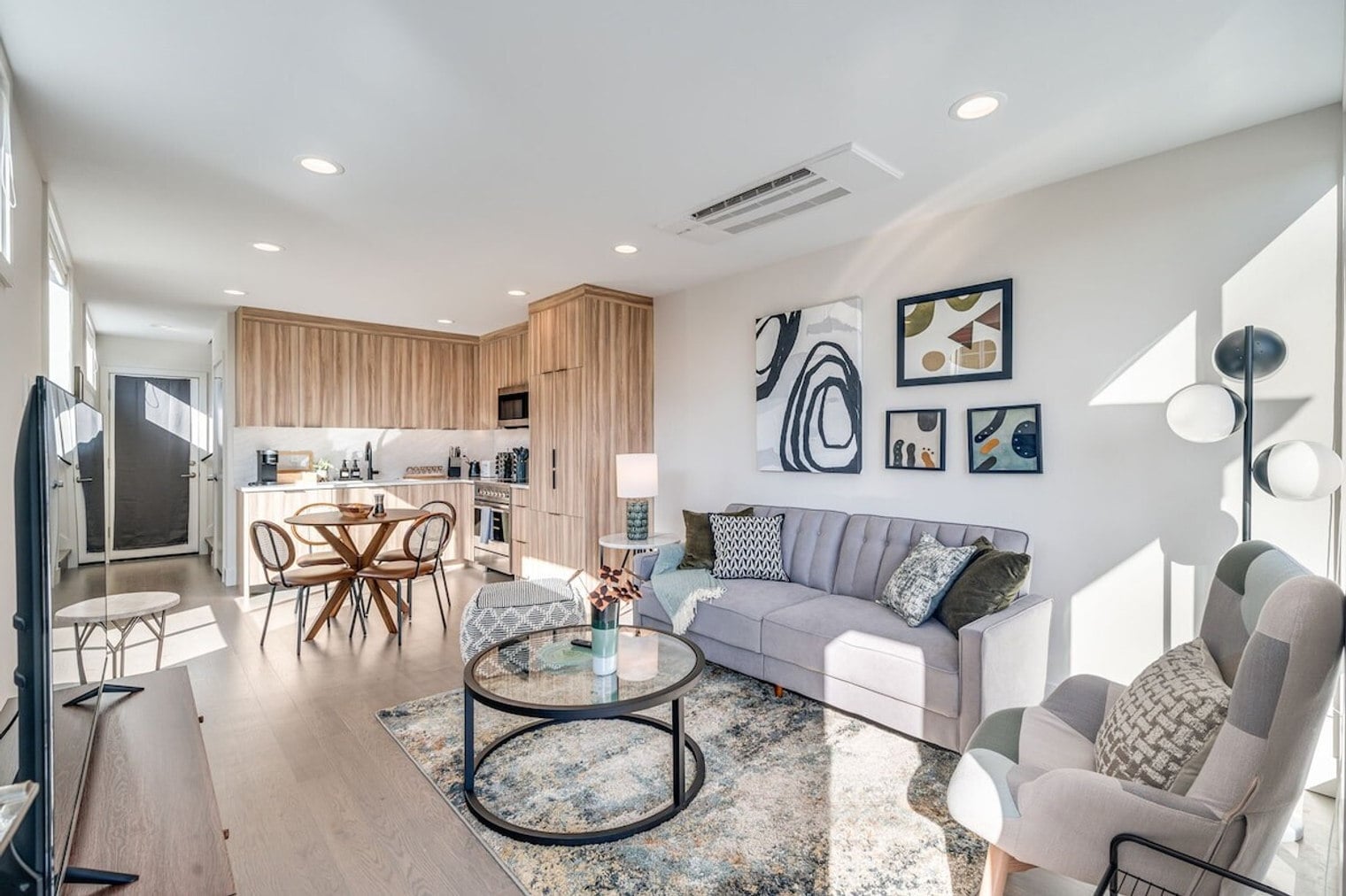 Building Photo - 4301 Dayton Ave N