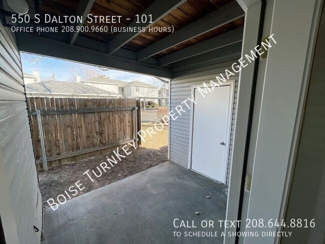 Building Photo - 550 S Dalton Ln