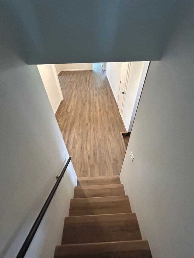 Building Photo - Fully Remodeled Five Bedroom House for Rent!
