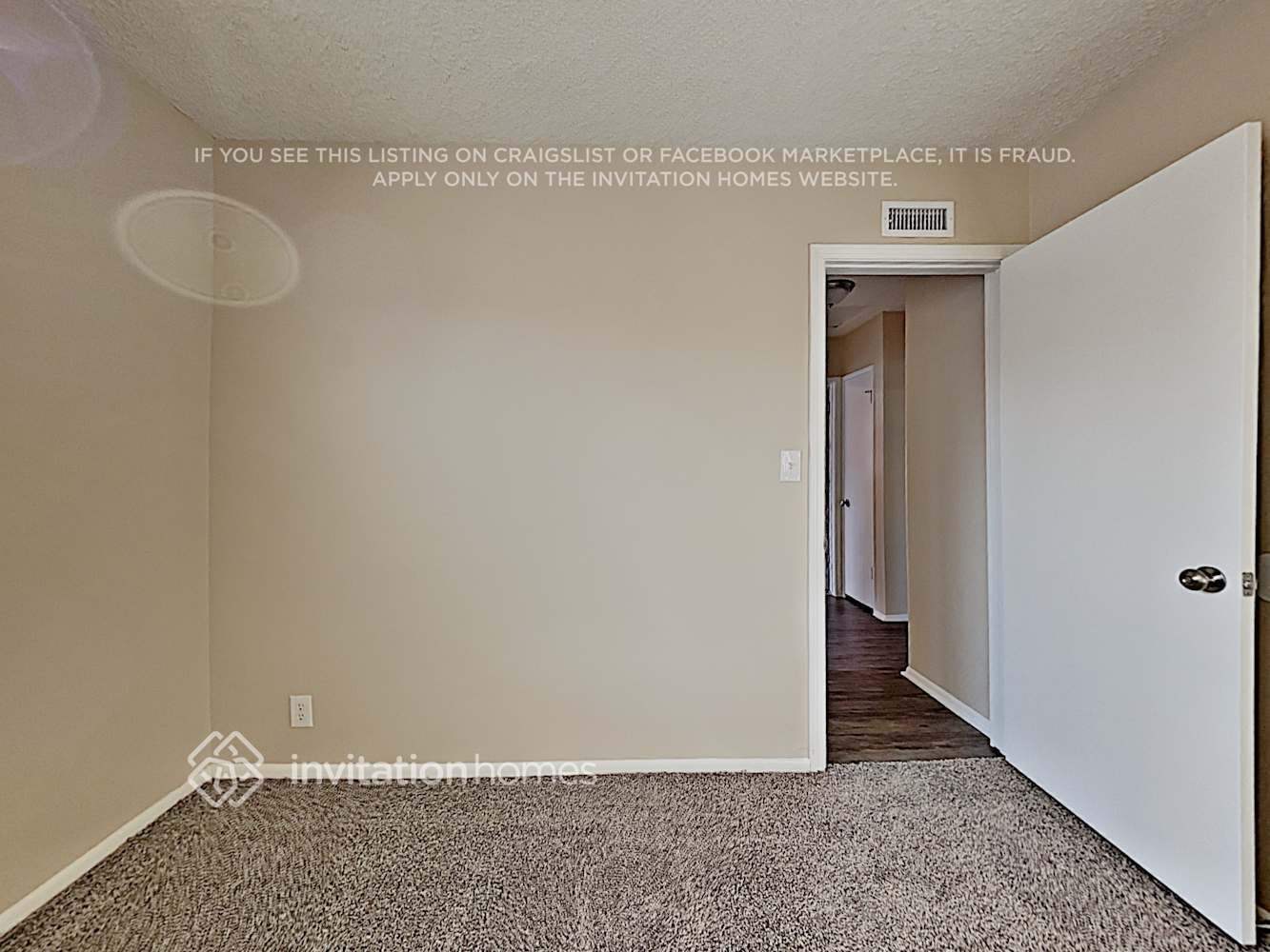 Building Photo - 2403 W 129th St
