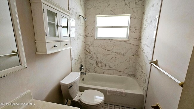 Building Photo - 2545 Via Vittoria Ct