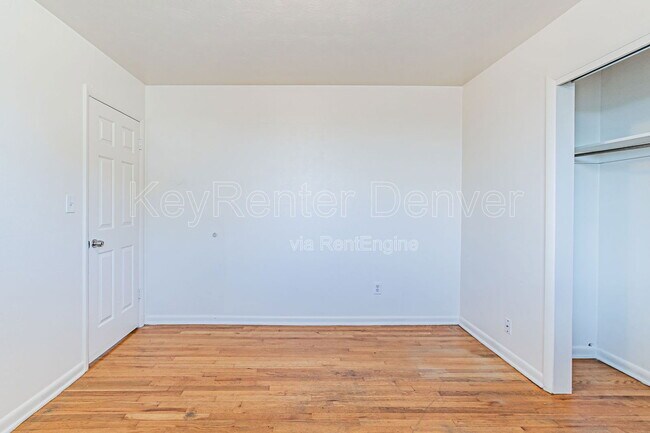 Building Photo - 57 Newland Ct