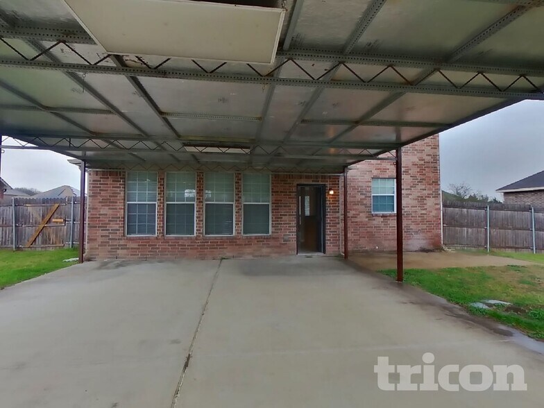 Building Photo - 2705 Lauren Way