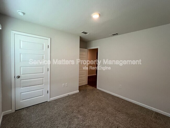 Building Photo - 5096 Gaineswood Dr