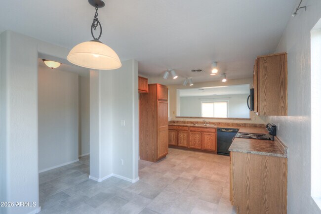 Building Photo - 27976 N Gold Ln