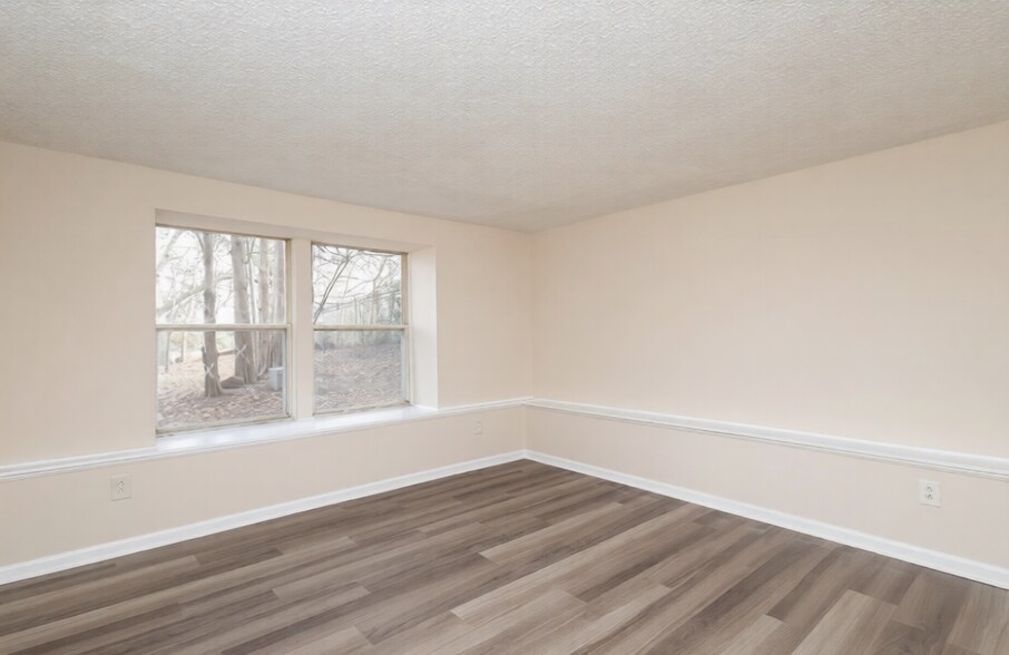 Building Photo - 9500 Shannon Green Dr