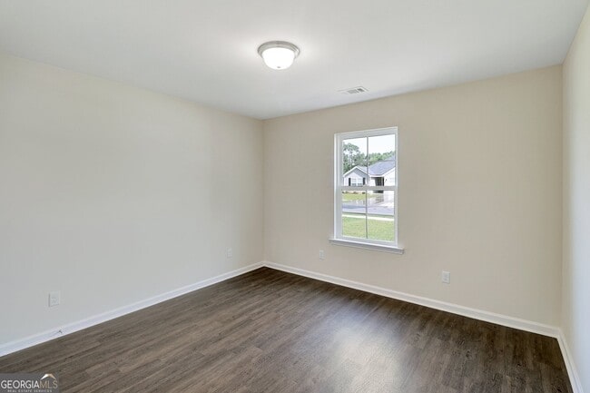 Building Photo - 604 Jodi Pl