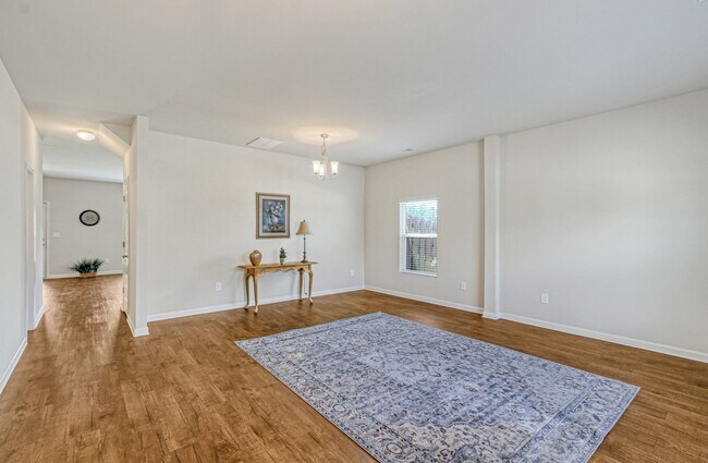 Building Photo - 4639 Southwind Rd