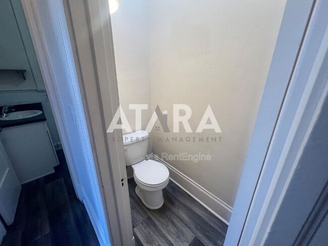 Building Photo - 230-232 W 300 N