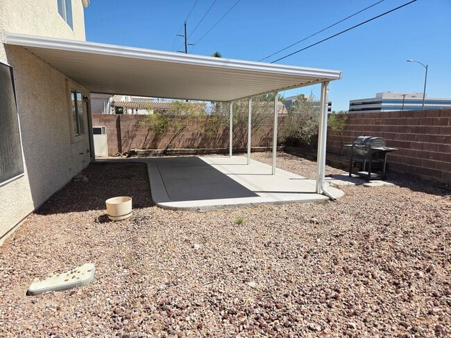 Building Photo - Spacious 4-Bedroom Corner Lot Home with Covered Patio