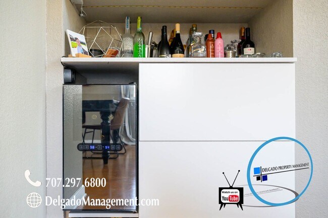 Building Photo - Gorgeous Glen Cove Property Available Soon!