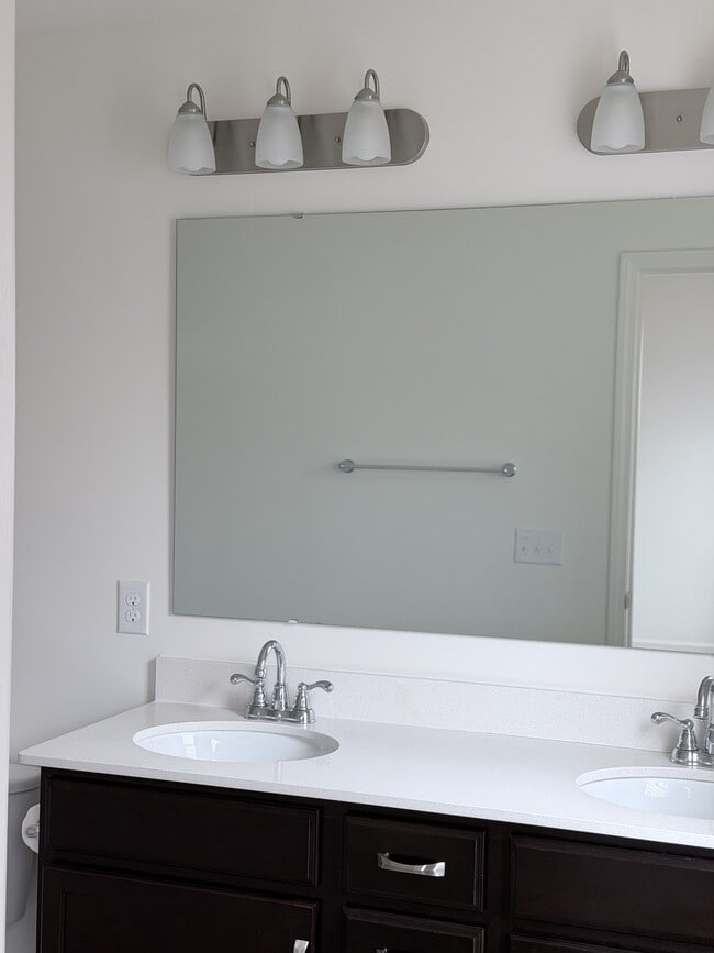 Building Photo - 5148 Reedy Fork School Rd