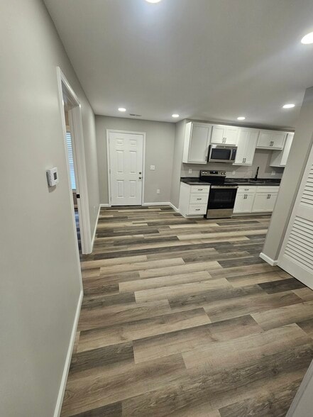 dinning room - 1 Holding Ln