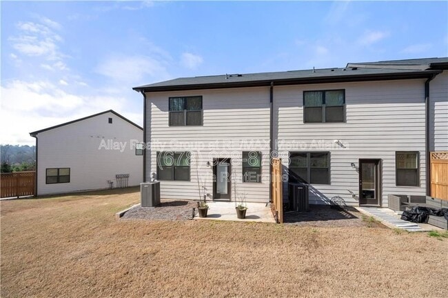 Building Photo - 6448 Mountain Home Way