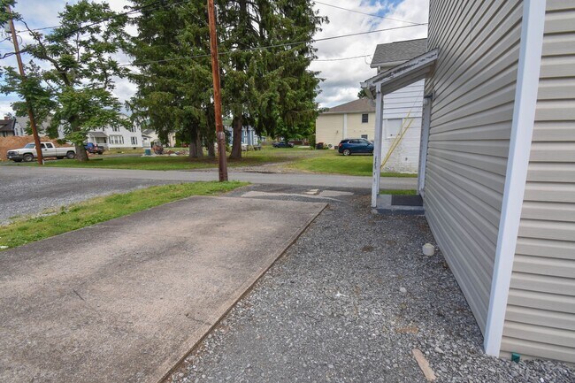 Building Photo - *** PENDING   APPLICATION ***