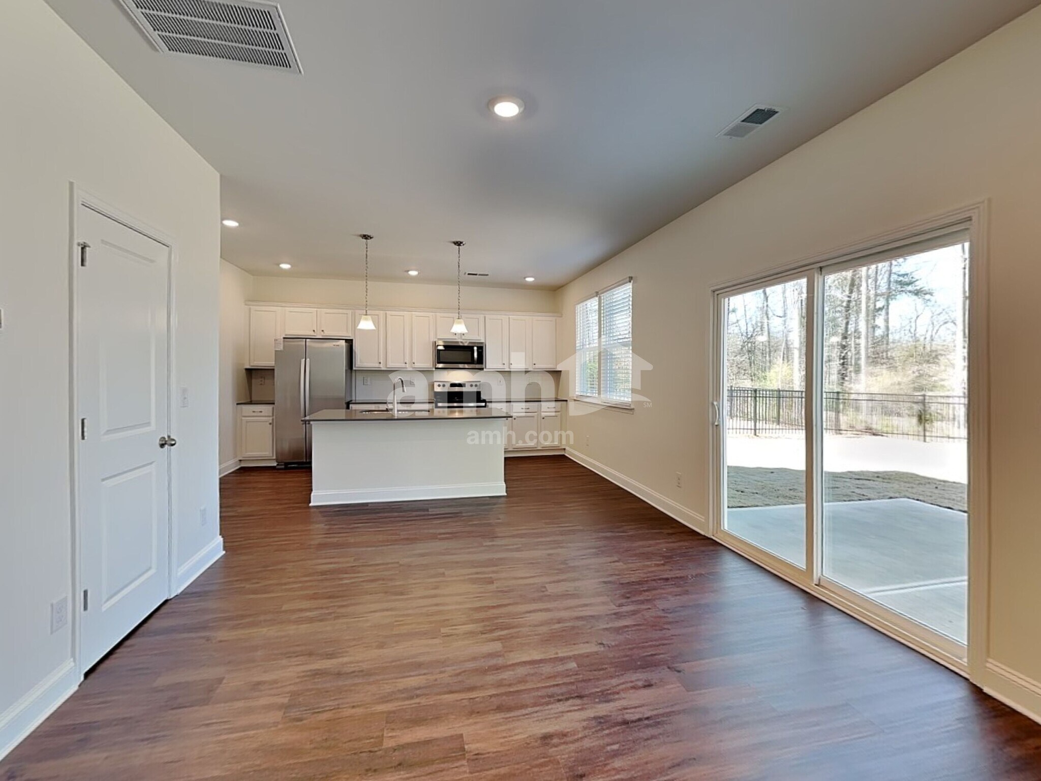 Building Photo - 625 Rivermist Dr