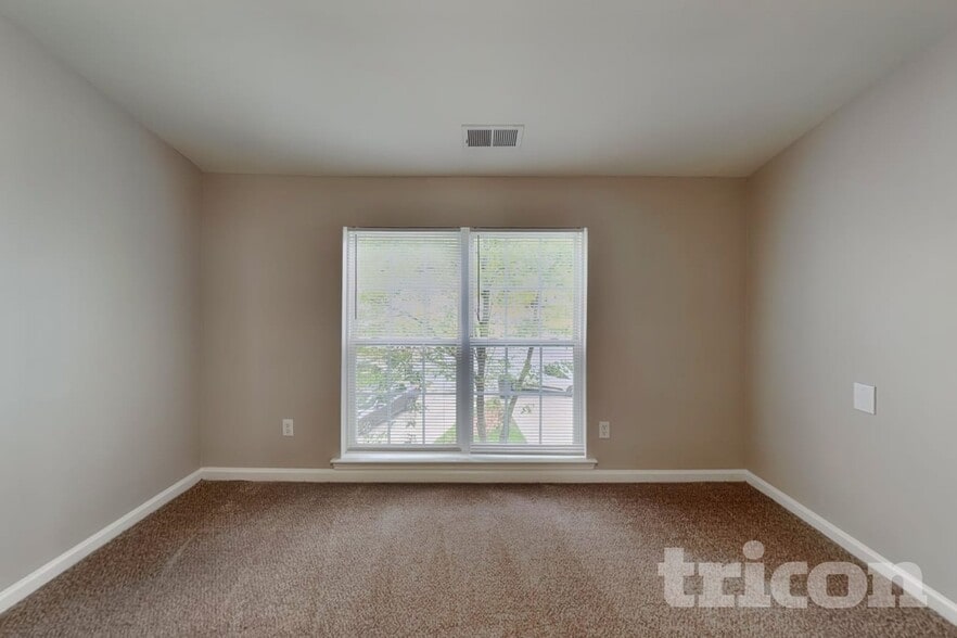 Building Photo - 1549 Rumstone Ln