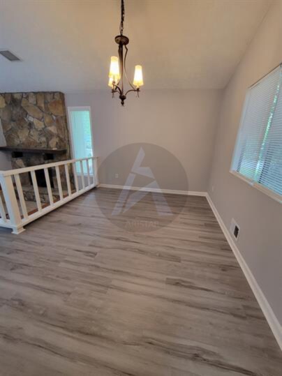 Building Photo - 180 Moonshadow Ct