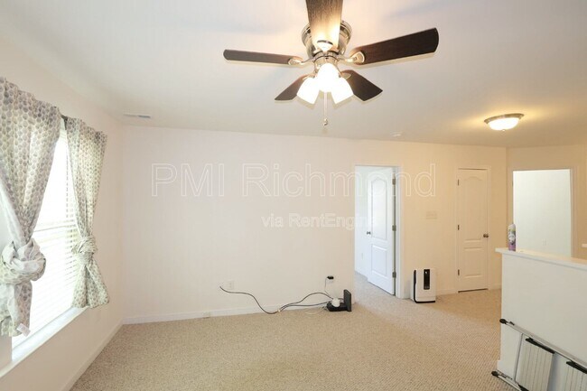 Building Photo - 14106 Shallow Creek Ln