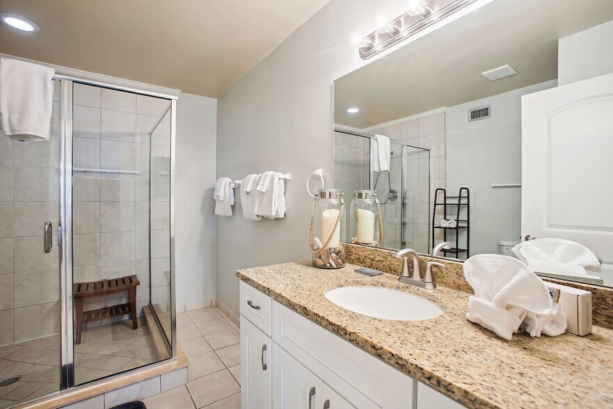 Building Photo - 180 Ocean Hibiscus Dr