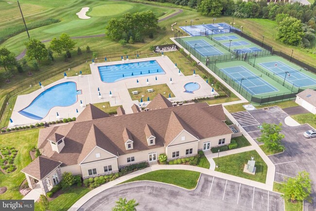 Building Photo - 120 Medinah Dr