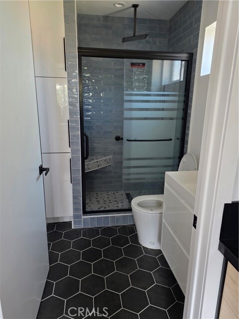 Building Photo - 1009 S Laramie St