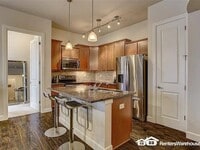 Building Photo - 301 Inverness Way S