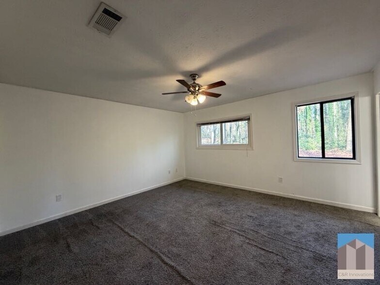 Building Photo - 2467 Verner Rd