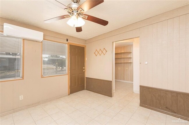 Building Photo - 15 Stagecoach Dr