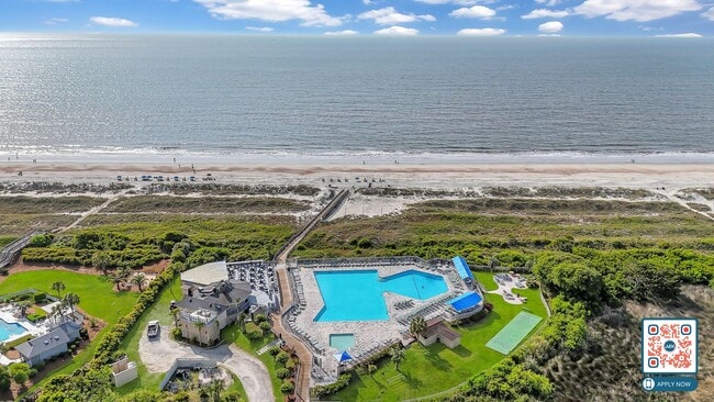 Building Photo - Coastal Villa With Ocean Views – Fully Furnished - SPECIAL