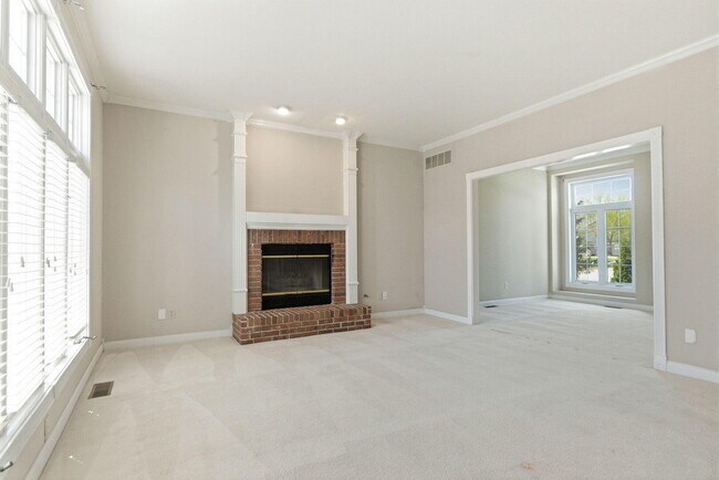 Building Photo - 1110 Brookedale Ct