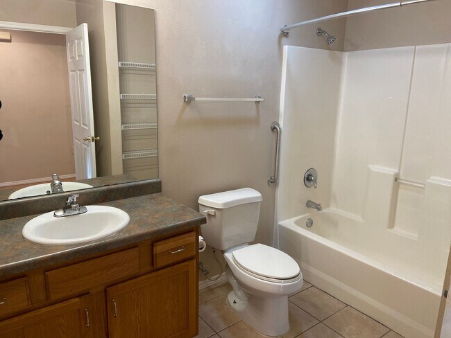 Building Photo - Condominium in Academy Commons