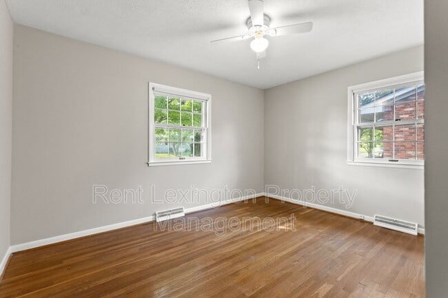 Building Photo - 2125 Talisman Rd