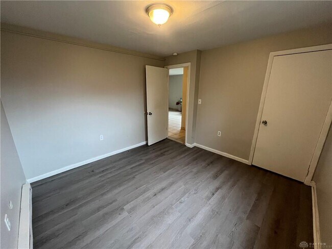 Building Photo - 445 Hunter Ave