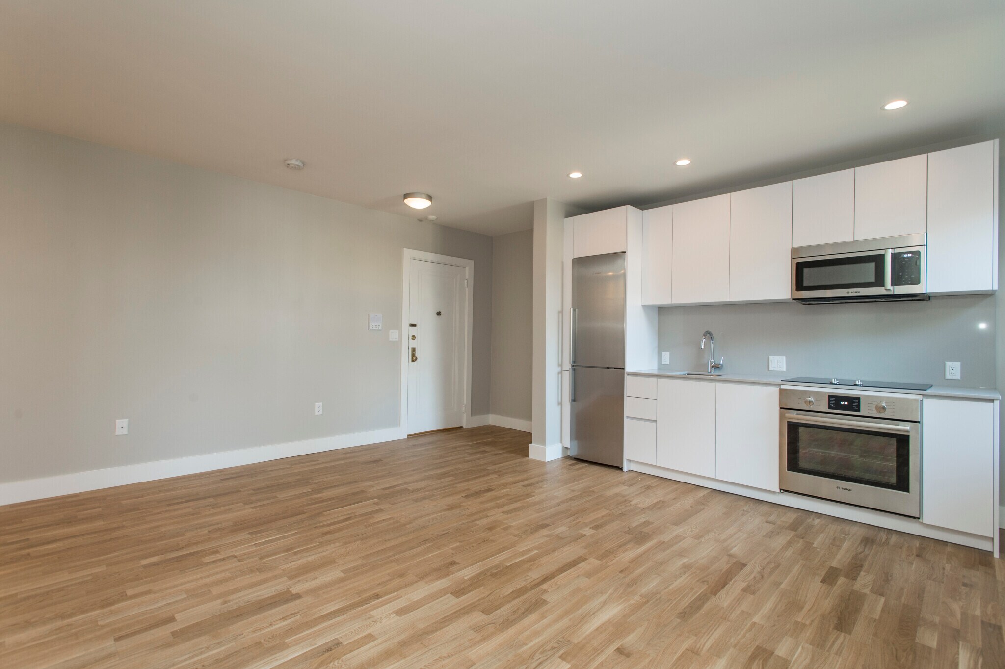 Building Photo - 110 Central St