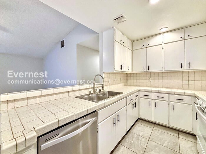 Building Photo - 33892 Sky Blue Water Trl