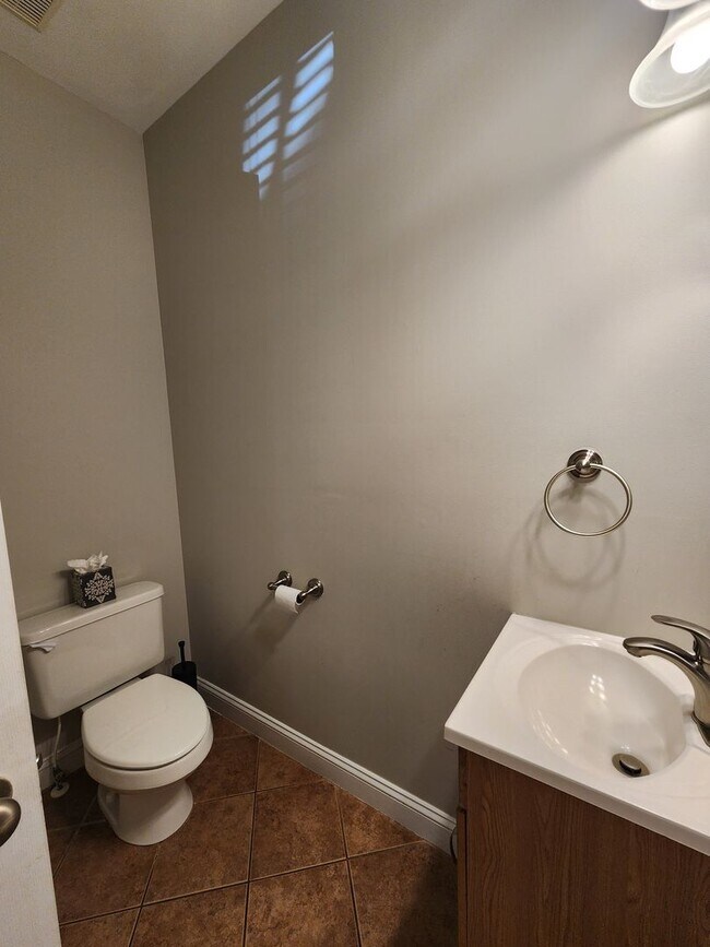 Building Photo - Montford Rental-Asheville