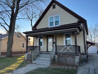 Building Photo - Attractive, recently remodeled, 2BR home i...