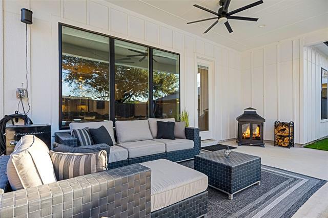 Building Photo - 3111 Hedgerow Dr